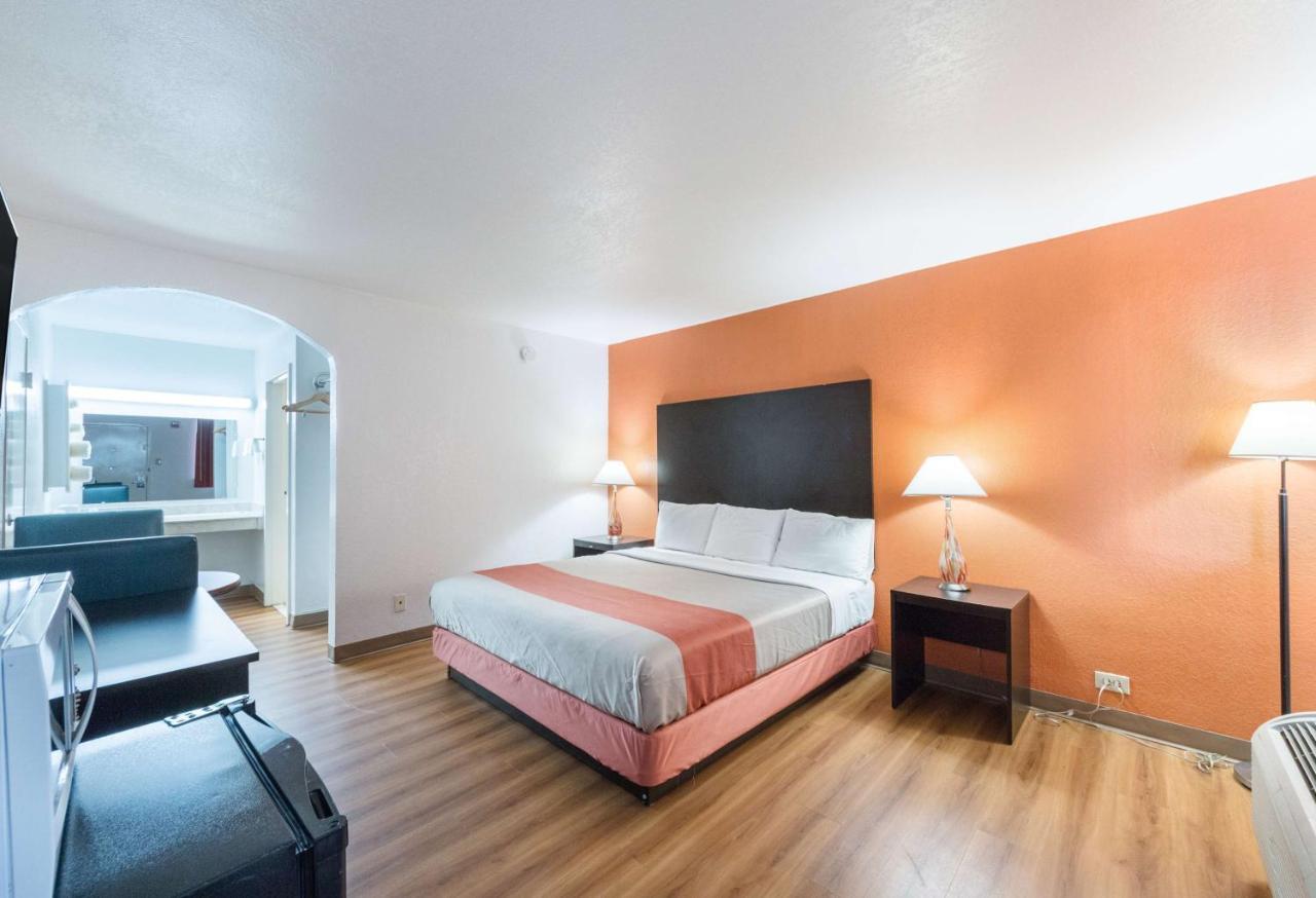 Motel 6 San Antonio Tx I10 West Ngoại thất bức ảnh